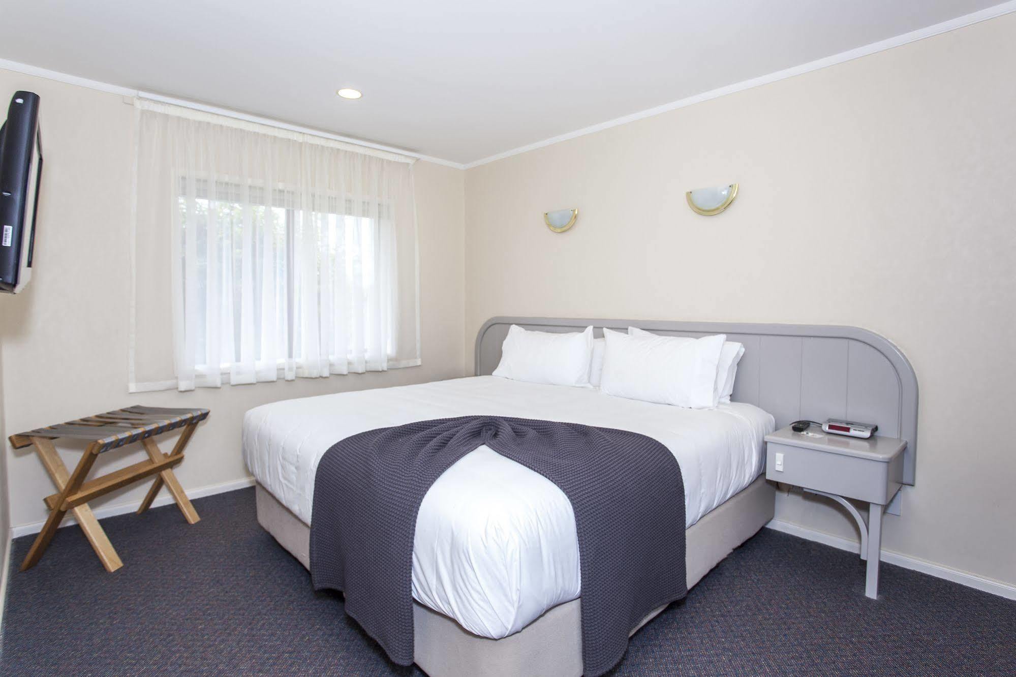 Te Mata Lodge Havelock North Bagian luar foto